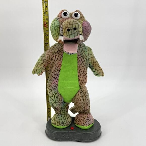 Vintage Gemmy Animated Green Alligator Crocodile Rocker Plush Toy RARE WORKS - Picture 8 of 11